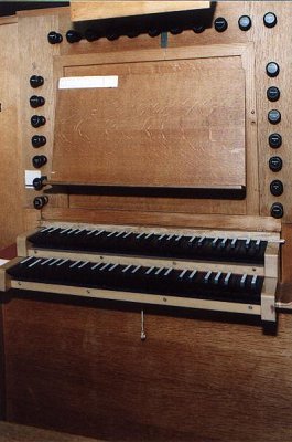 Speeltafel van het orgel voor de laatste restauratie